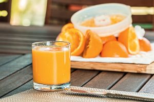 fresh-orange-juice-1614822_960_720